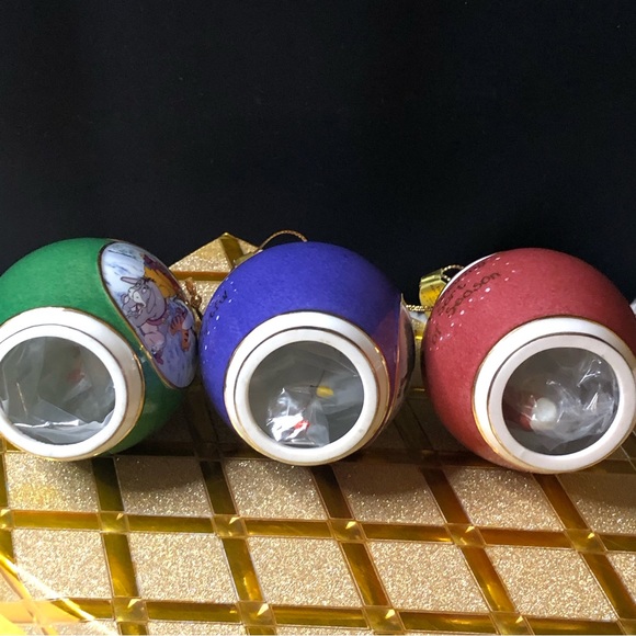 Bradford Editions Disney Winnie The Pooh, "Sounds Of The Season" Bell Ornaments - Picture 8 of 16